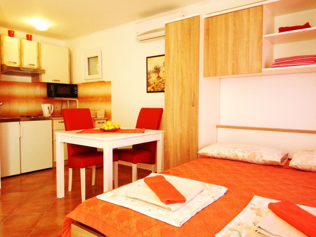 Guest House Kate Mlini Ngoại thất bức ảnh