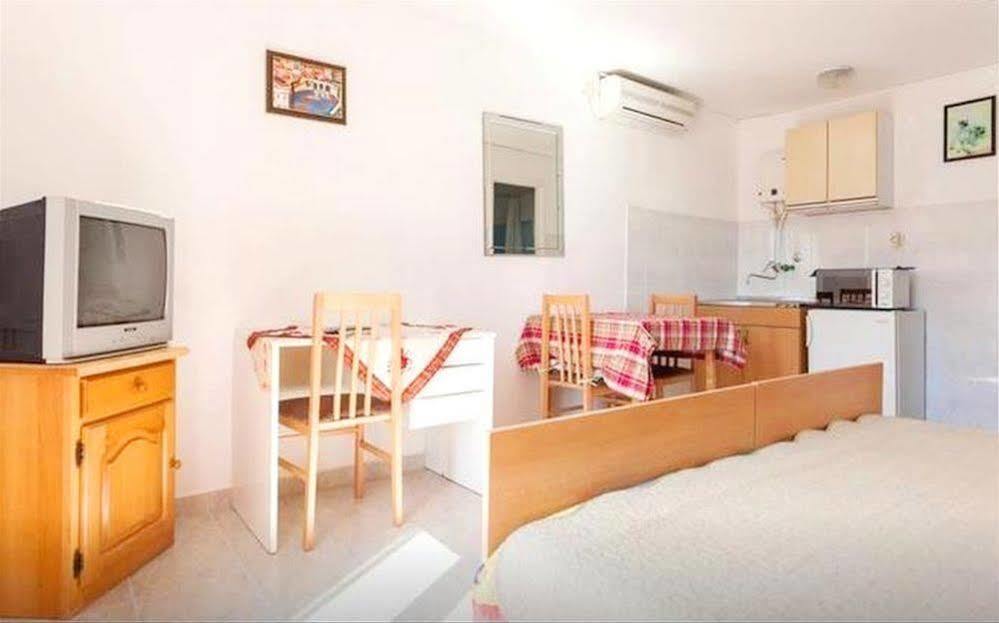 Guest House Kate Mlini Ngoại thất bức ảnh